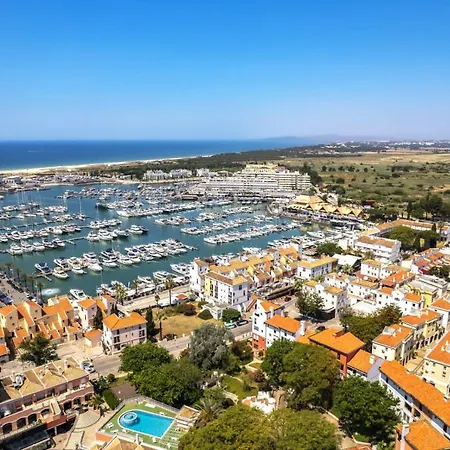 Penthouse Escape With Large Terrace, Pool & Garden